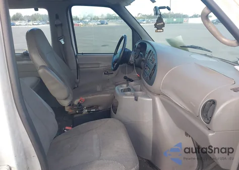 2001 Ford E-350 Super Duty Xl/Xlt from USA, damaged, VIN 1FBSS31L91HB36115